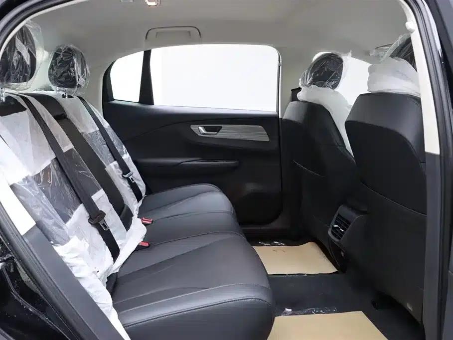 Hongqi E-QM5 2025 500km Travel Edition — миниатюра 26