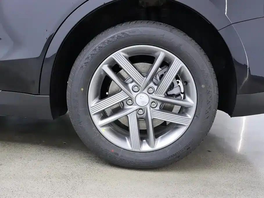Hongqi E-QM5 2025 500km Travel Edition — миниатюра 29
