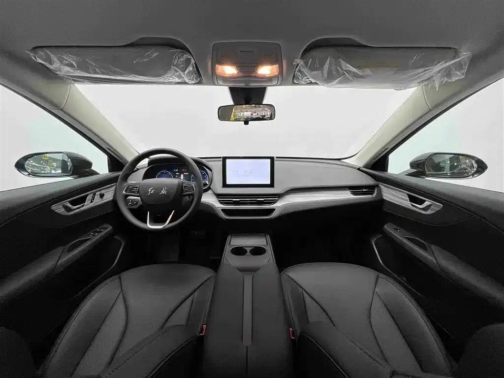 Hongqi E-QM5 2024 500km Travel Edition — миниатюра 18