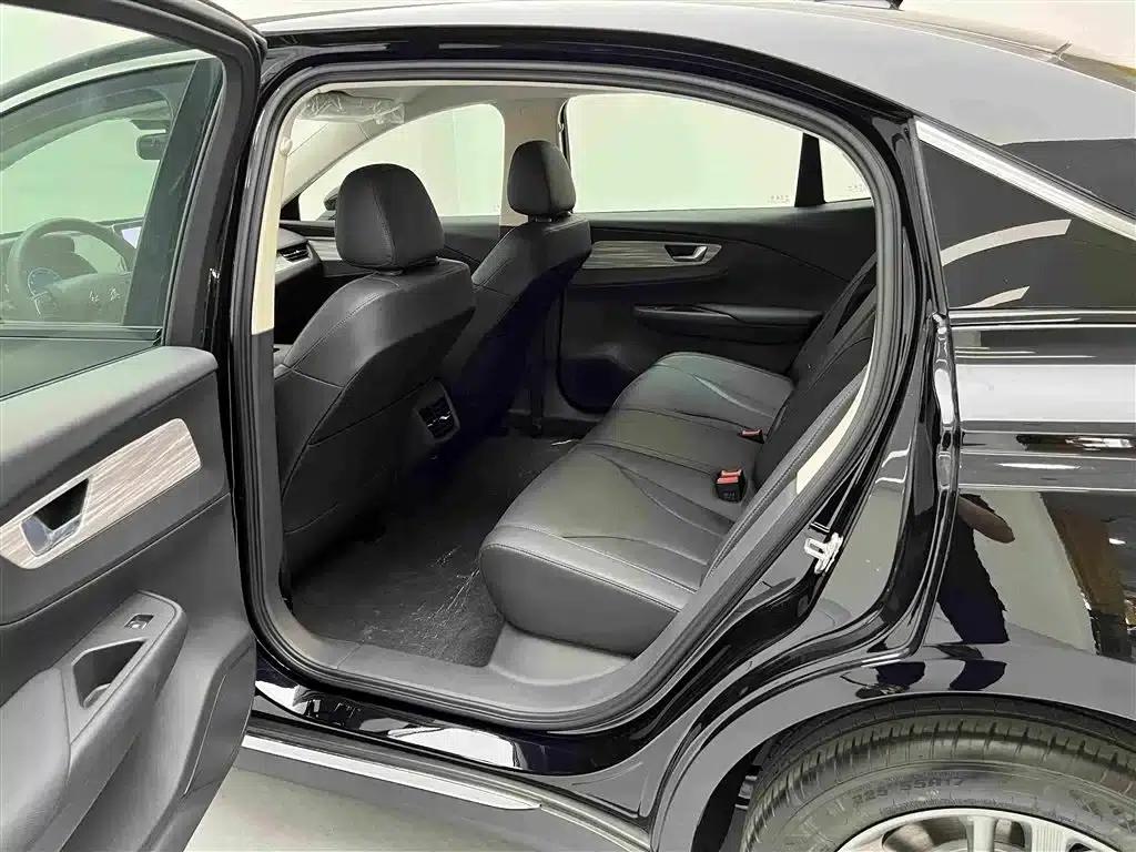 Hongqi E-QM5 2024 500km Travel Edition — миниатюра 20