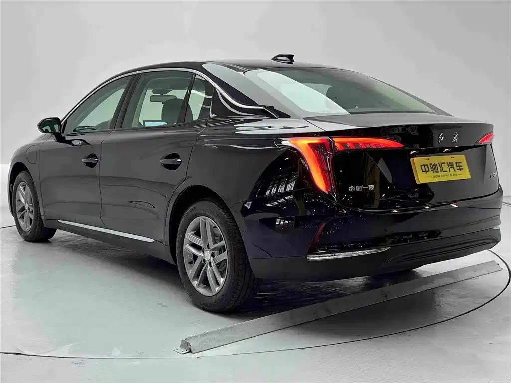 Hongqi E-QM5 2024 500km Travel Edition — миниатюра 4
