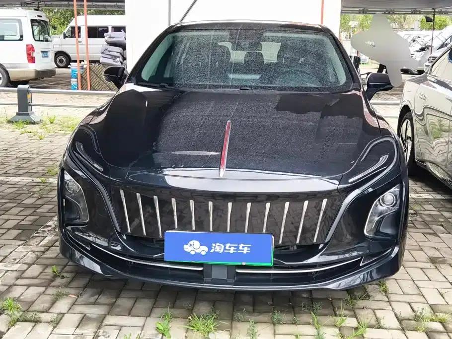 Hongqi E-QM5 2023 Model 620km PLUS — миниатюра 2