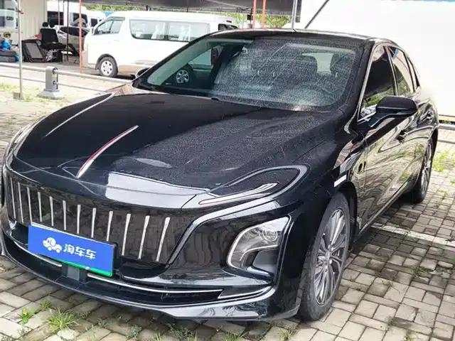 Hongqi E-QM5 2023 Model 620km PLUS
