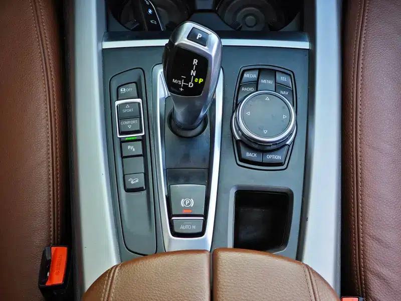 BMW X5 (Imported) 2016 Model 3.0T Parallel Import — миниатюра 12