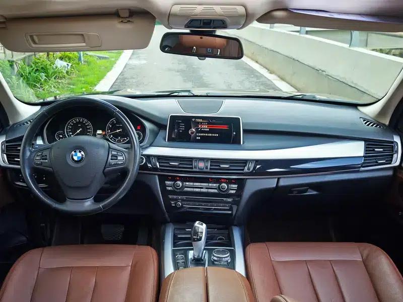 BMW X5 (Imported) 2016 Model 3.0T Parallel Import — миниатюра 10
