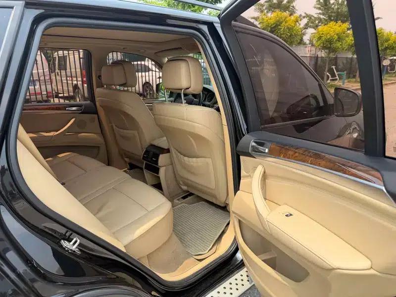 BMW X5 (Imported) 2011 xDrive35i Leading Edition — миниатюра 12
