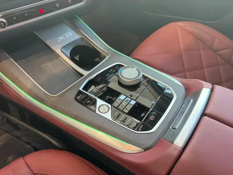 BMW X5 2025 xDrive30Li M Sport Shadow Edition — миниатюра 17