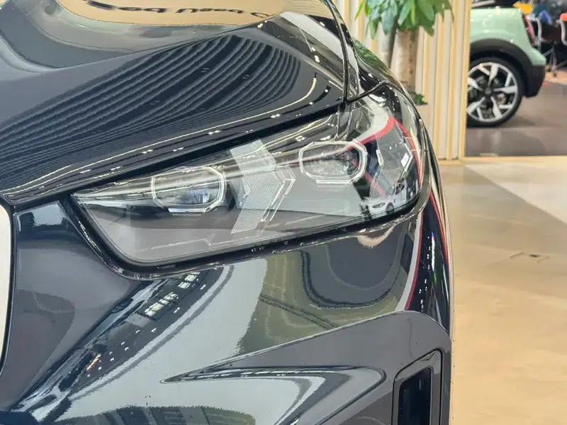 BMW X5 2025 xDrive30Li M Sport Shadow Edition — миниатюра 7