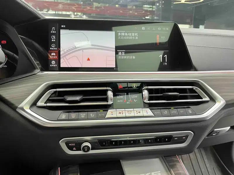 BMW X5 2022 Facelift xDrive 40Li M Sport Package — миниатюра 13
