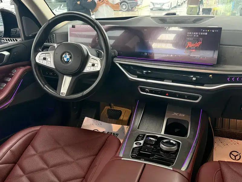 BMW X5 2023 xDrive30Li M Sport Shadow Edition — миниатюра 15