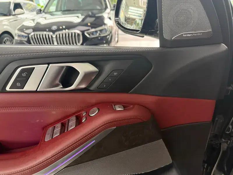 BMW X5 2023 xDrive30Li M Sport Shadow Edition — миниатюра 9