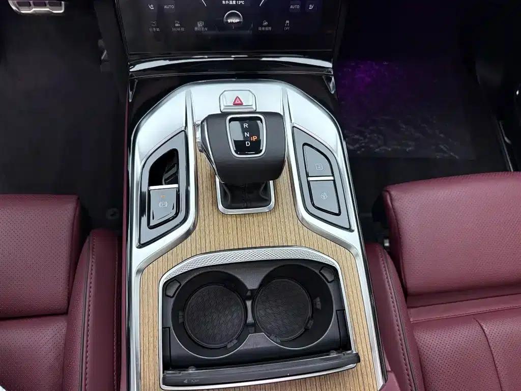 Hongqi E-HS9 2022 Model 660km Flagship Edition (Six Seats) — миниатюра 10