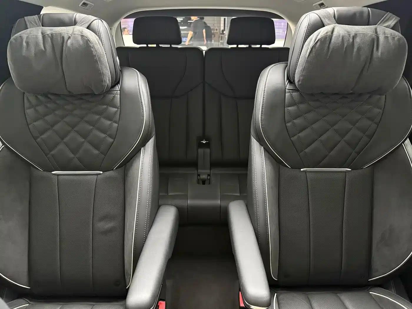 Hongqi E-HS9 2022 Model 690km Flagship Edition (Six Seats) — миниатюра 10