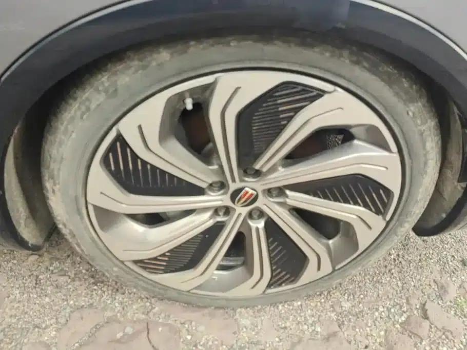 Hongqi E-HS9 2022 Model 660km Flagship Edition (Four Seats) — миниатюра 6