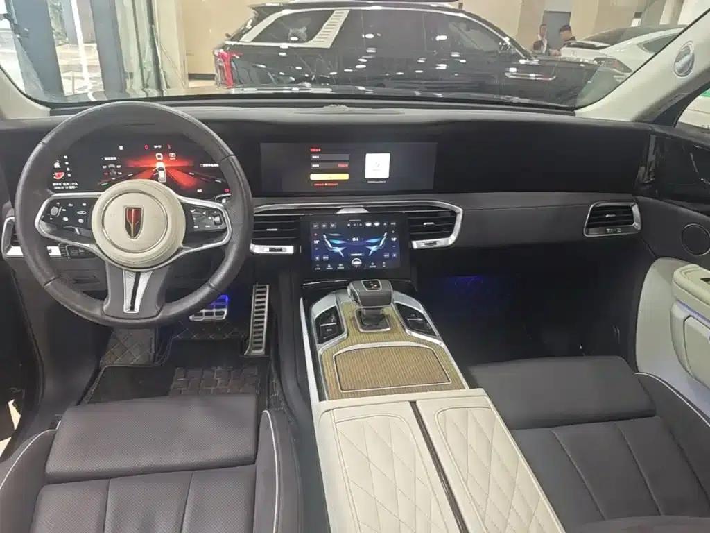 Hongqi E-HS9 2022 Model 690km Flagship Edition (Six Seats) — миниатюра 10