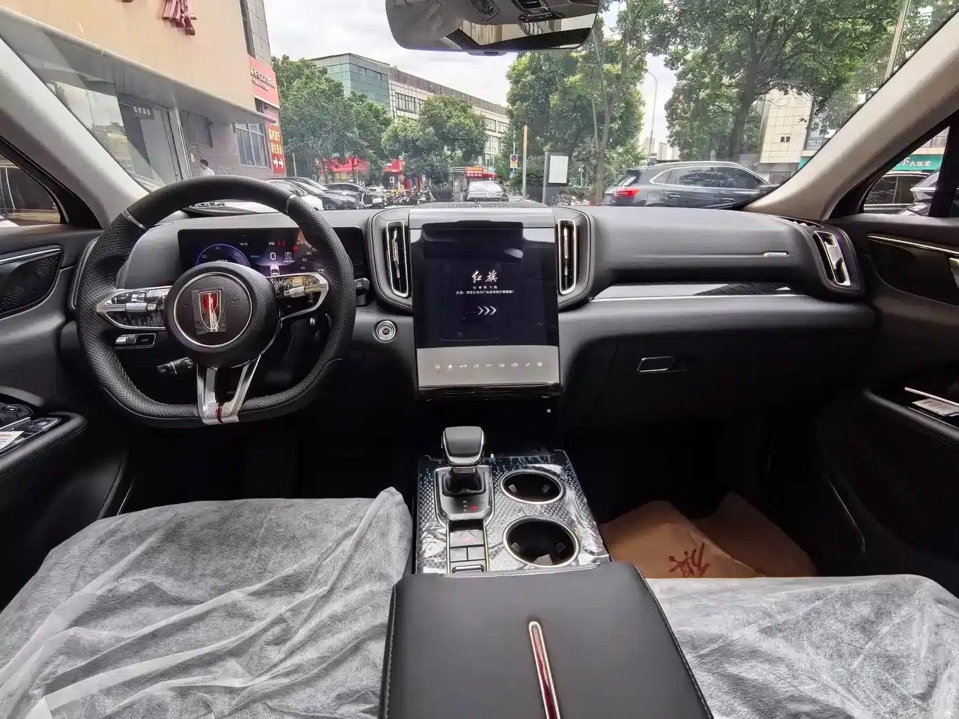 Hongqi HS3 PHEV 2025 Model 125km/h Jinwei 2 Millionth Unit Commemorative Edition — миниатюра 10