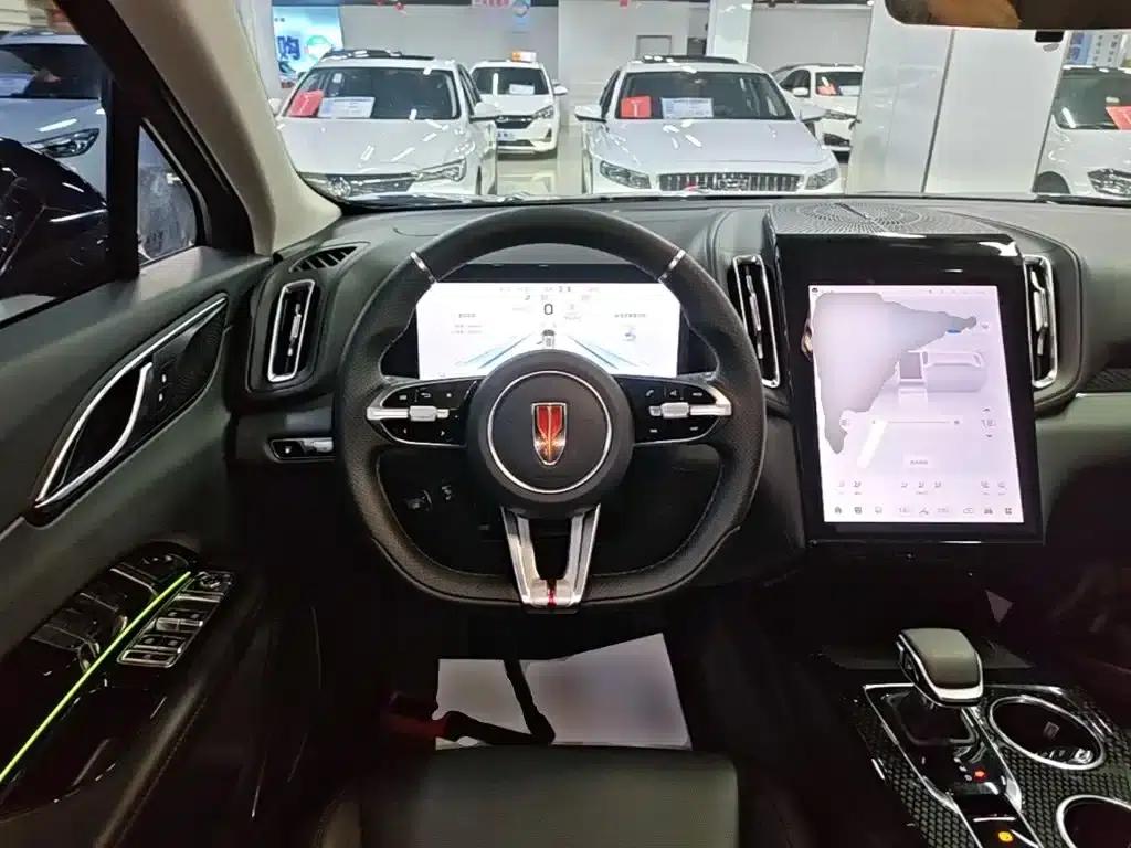 Hongqi HS3 PHEV 2025 model, 117km range, Jinwei PLUS version — миниатюра 11