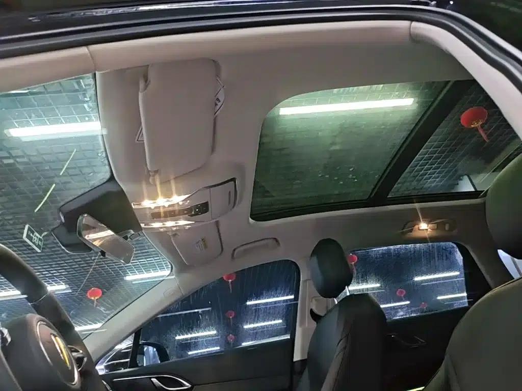 Hongqi HS3 PHEV 2025 model, 117km range, Jinwei PLUS version — миниатюра 18