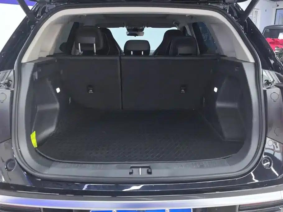 Hongqi HS3 2024 1.5T Goodness Edition — миниатюра 4