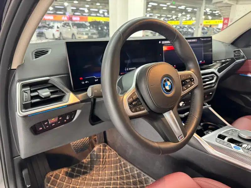 BMW i3 2023 eDrive40L Shadow Edition — миниатюра 15