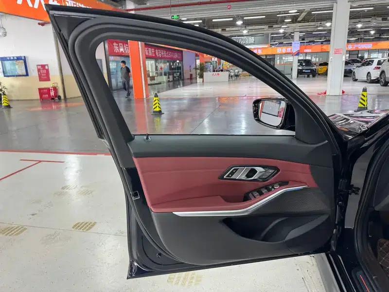 BMW i3 2023 eDrive40L Shadow Edition — миниатюра 20