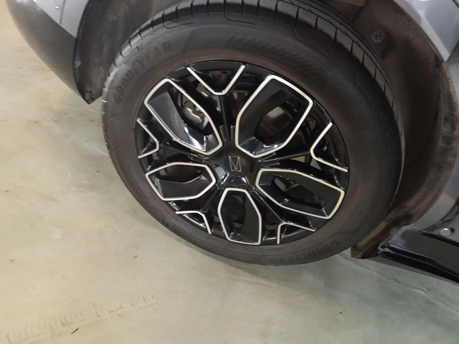 Avatr 07 2026 Ultra Pure-Electric All-Wheel-Drive Version — миниатюра 16