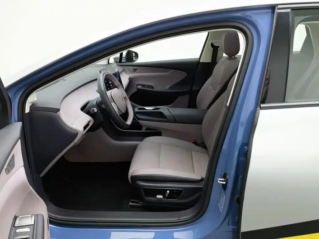 Hongqi Tiangong 05 2025 750 Smart Selection Edition — миниатюра 10