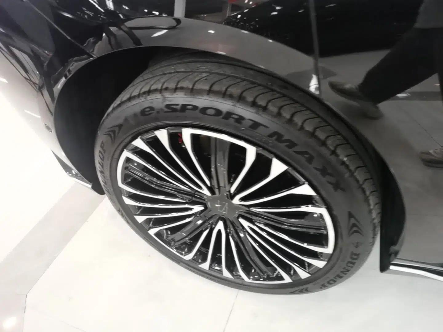 Avatr 12 2026 Ultra Pure-Electric All-Wheel-Drive Version — миниатюра 11