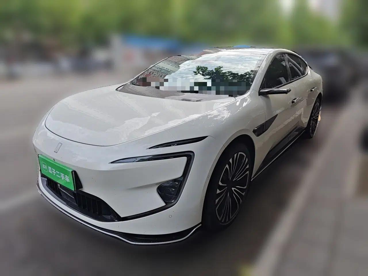 Avatr 12 2023 650 Three-Laser Four-Wheel Drive GT Version — миниатюра 1