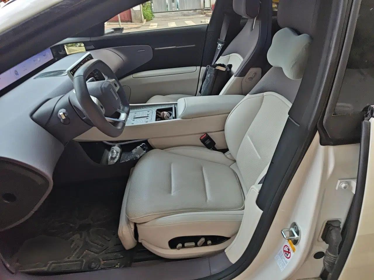 Avatr 12 2023 650 Three-Laser Four-Wheel Drive GT Version — миниатюра 15