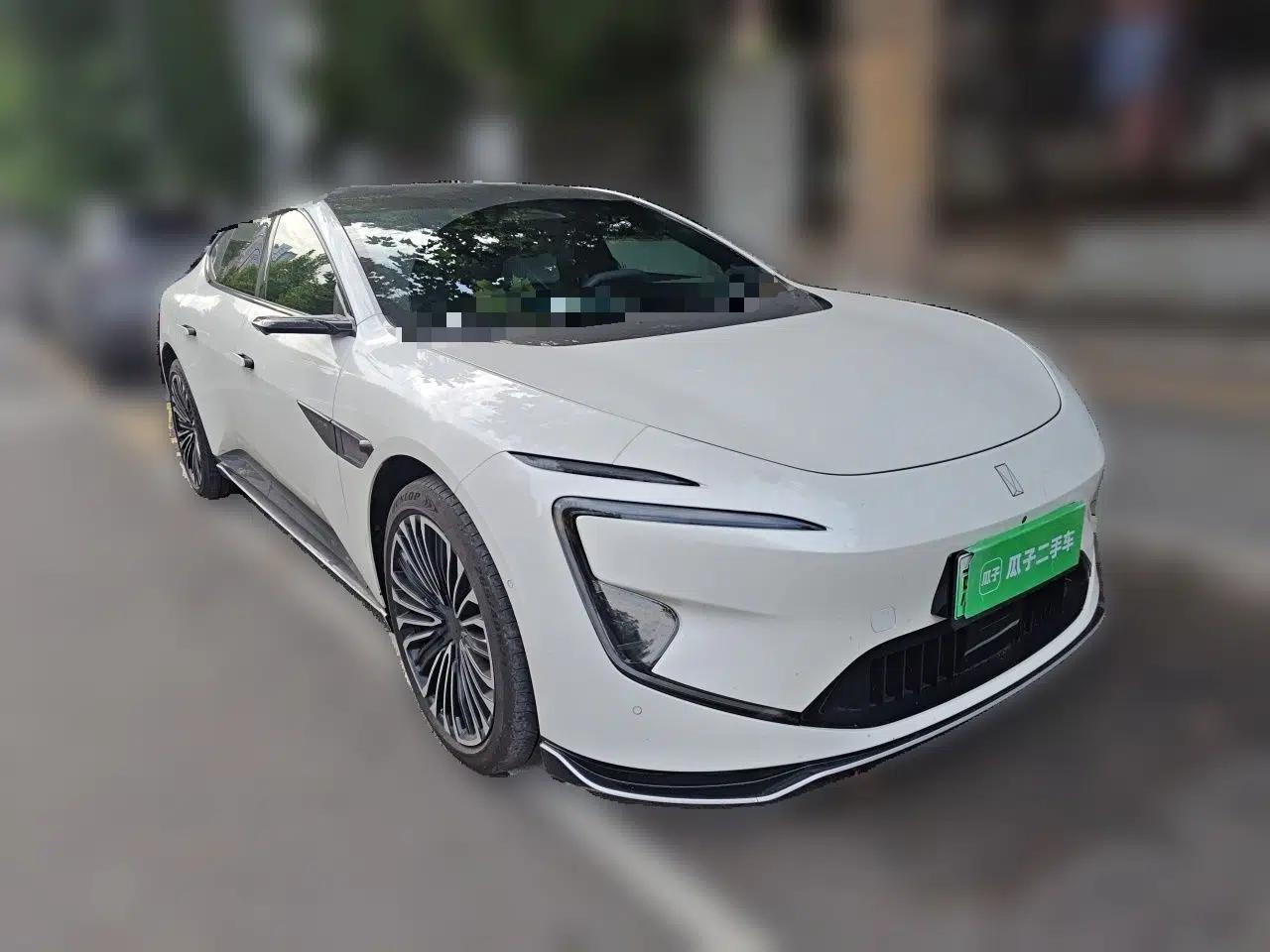 Avatr 12 2023 650 Three-Laser Four-Wheel Drive GT Version — миниатюра 3