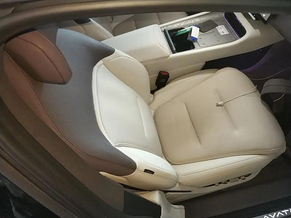 Avatr 12 2023 700 Three-Laser Rear-Wheel Drive Luxury Edition — миниатюра 19