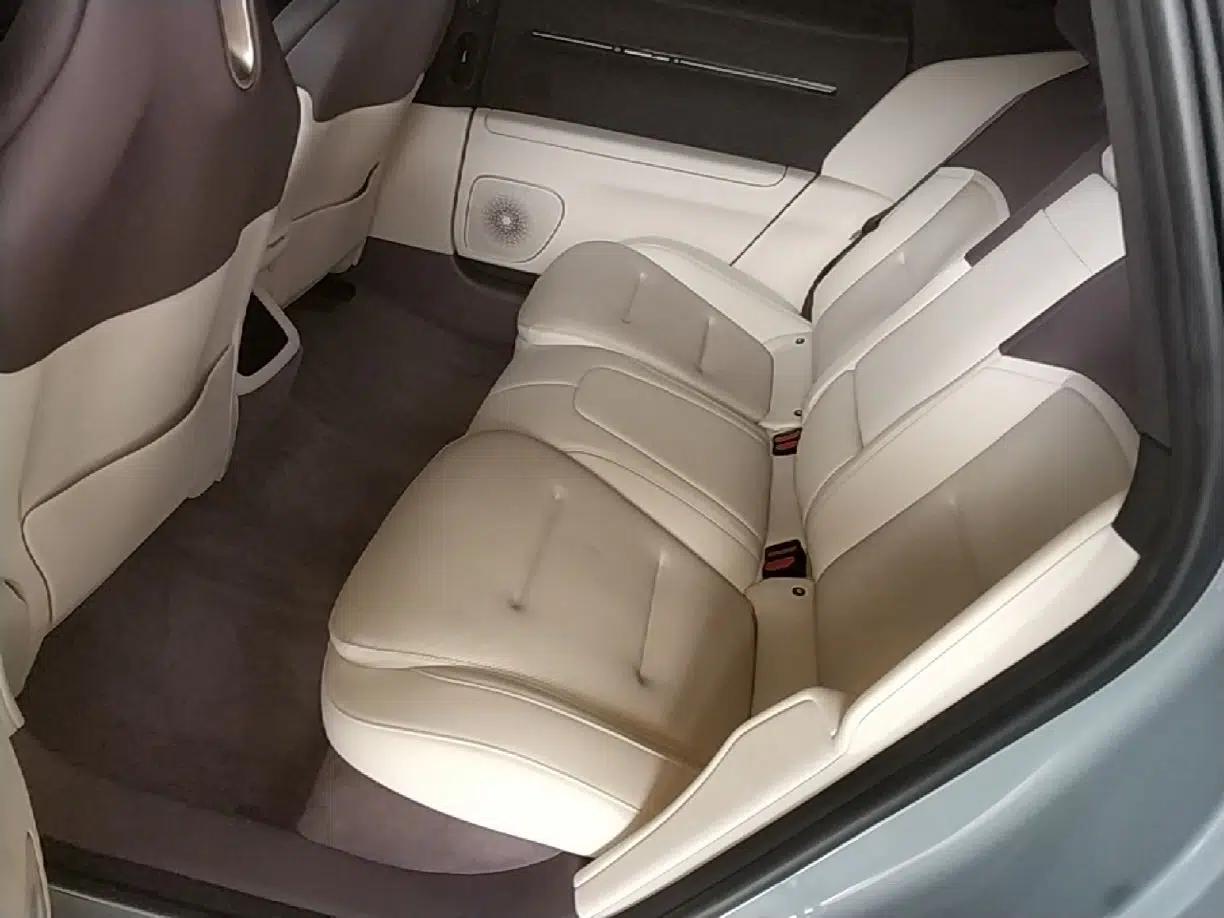 Avatr 12 2023 700 Three-Laser Rear-Wheel Drive Luxury Edition — миниатюра 20