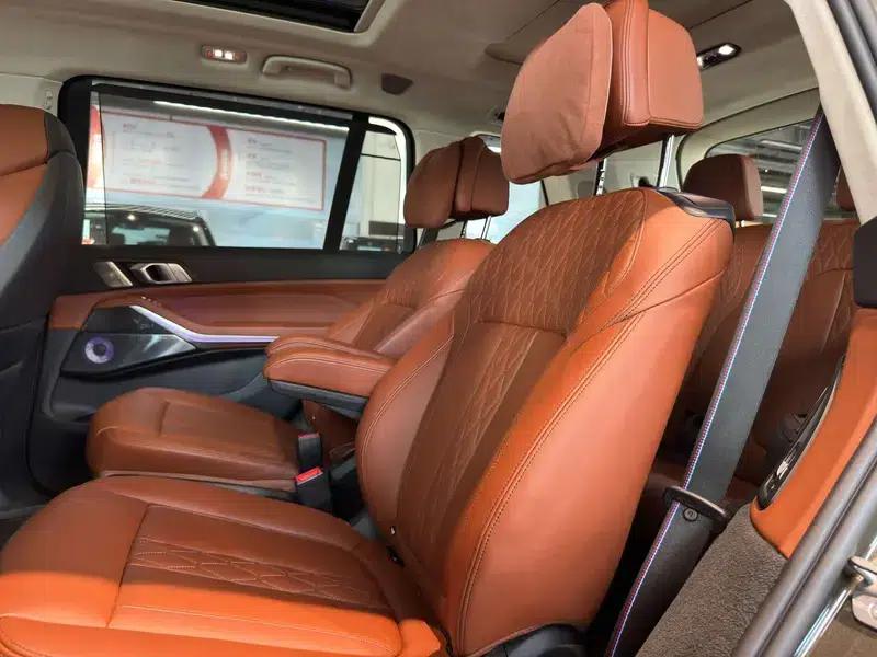 BMW X7 2023 xDrive M60i — миниатюра 30