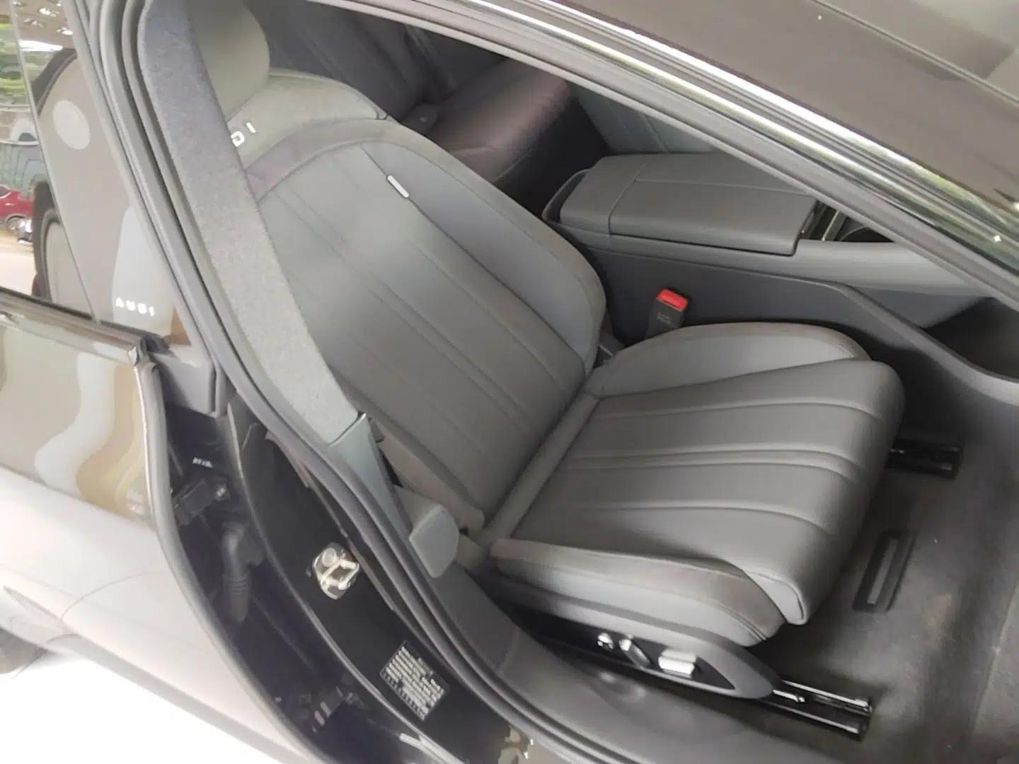 Audi E5 Sportback 2026 Pioneer Quattro Model — миниатюра 19