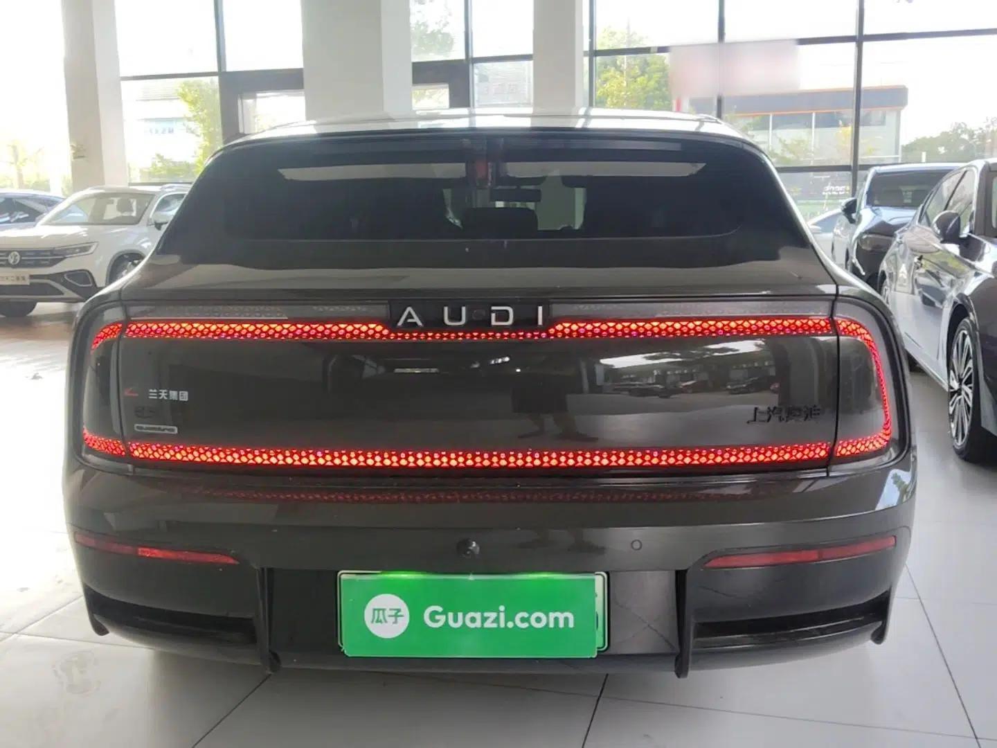 Audi E5 Sportback 2026 Pioneer Quattro Model — миниатюра 5