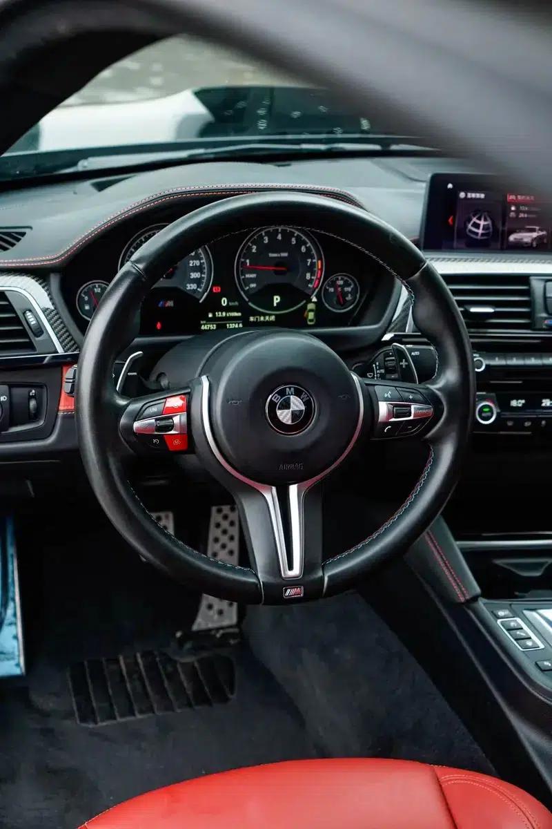 2019 BMW M4 M4 Coupe Racing Edition — миниатюра 19