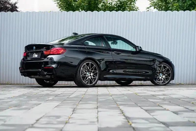 2019 BMW M4 M4 Coupe Racing Edition — миниатюра 10