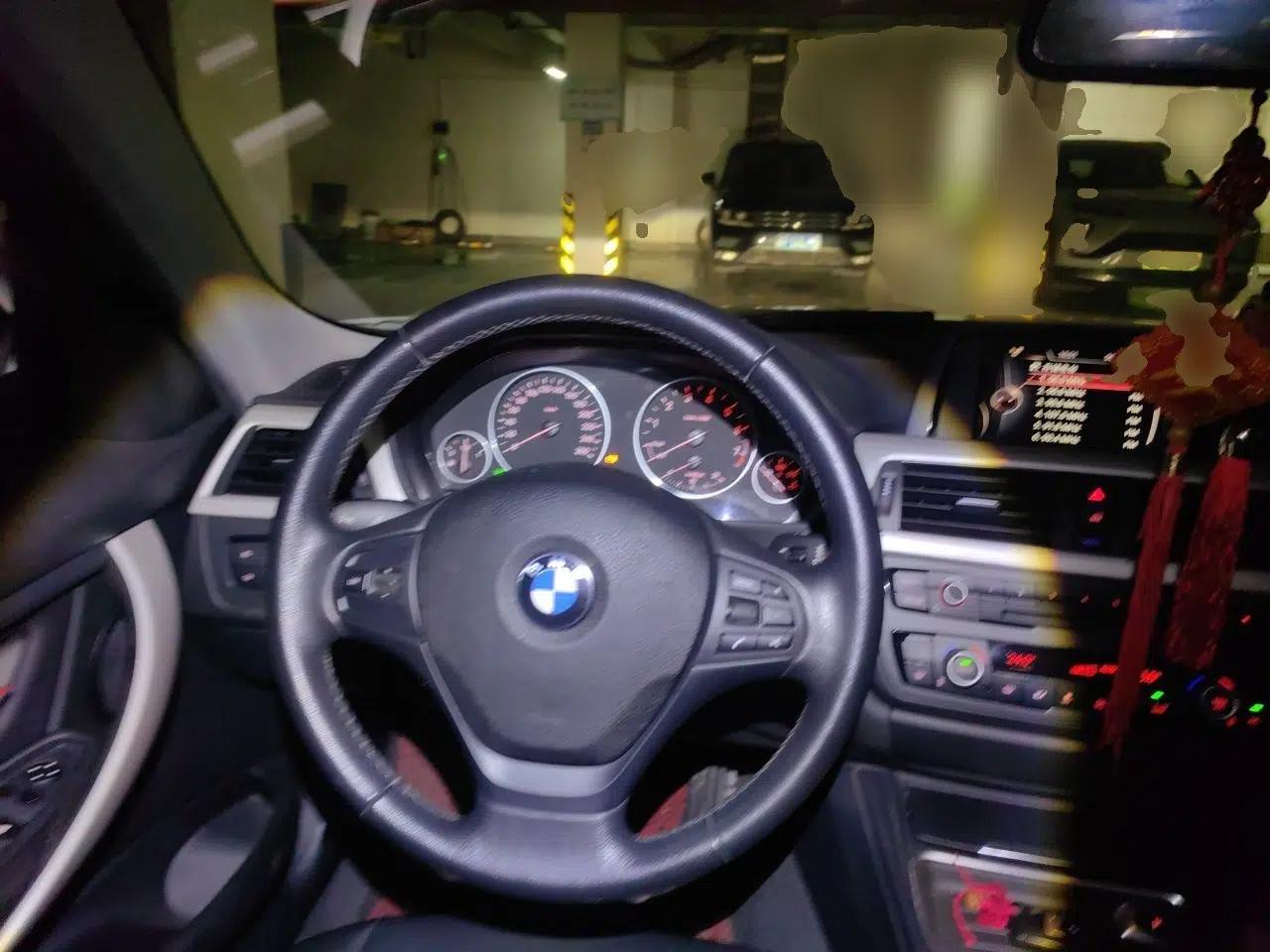 BMW 3 Series 2015 320Li Luxury Edition Fashion Model — миниатюра 10