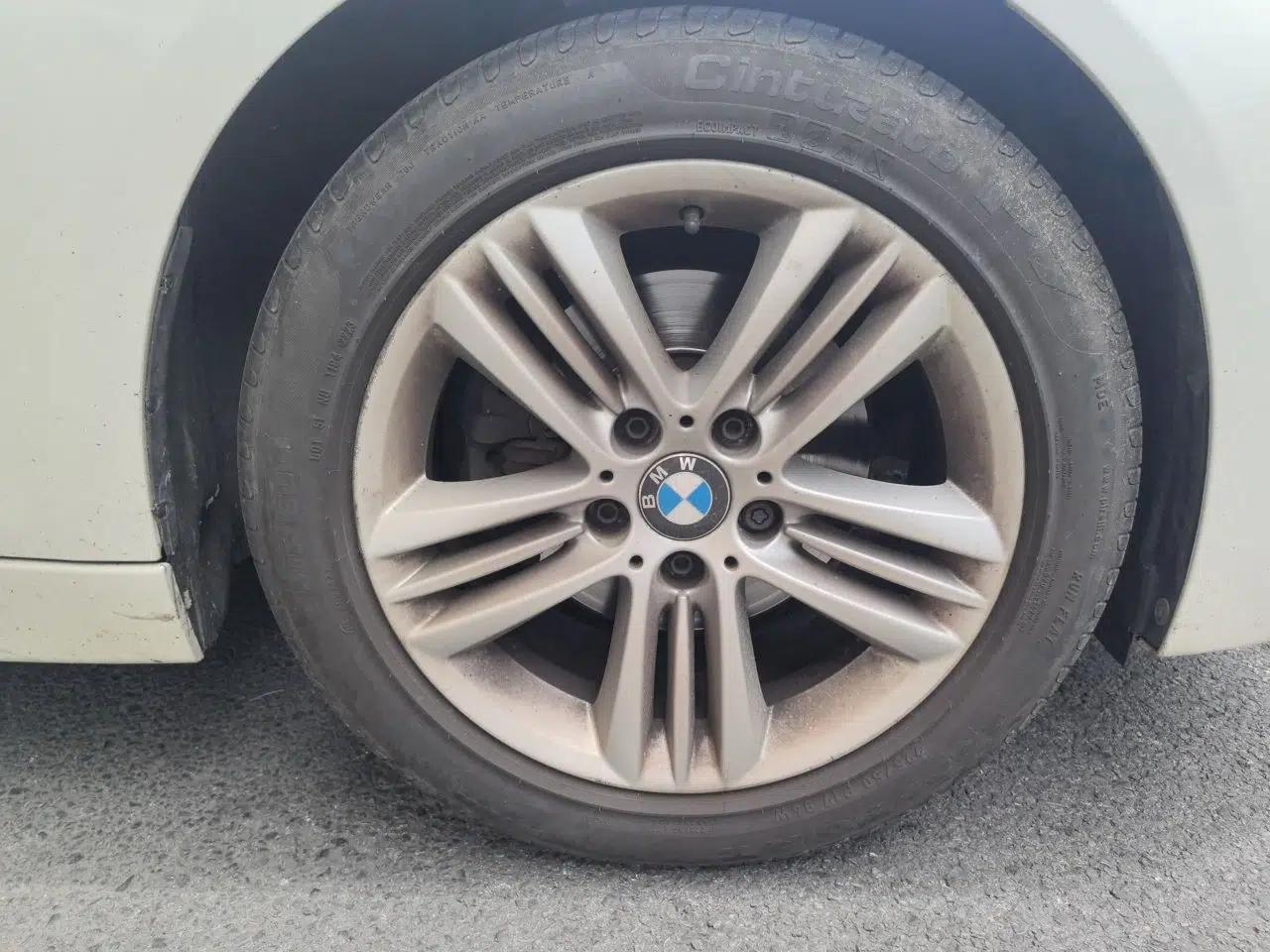 BMW 3 Series 2018 318i — миниатюра 8