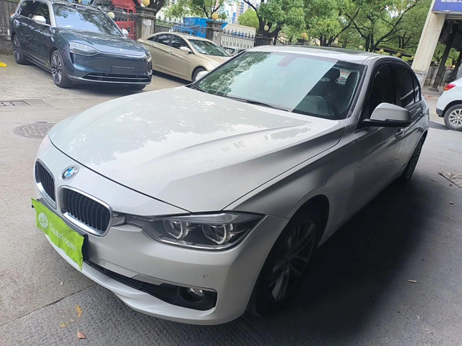 BMW 3 Series 2017 320Li Fashion Model — миниатюра 1