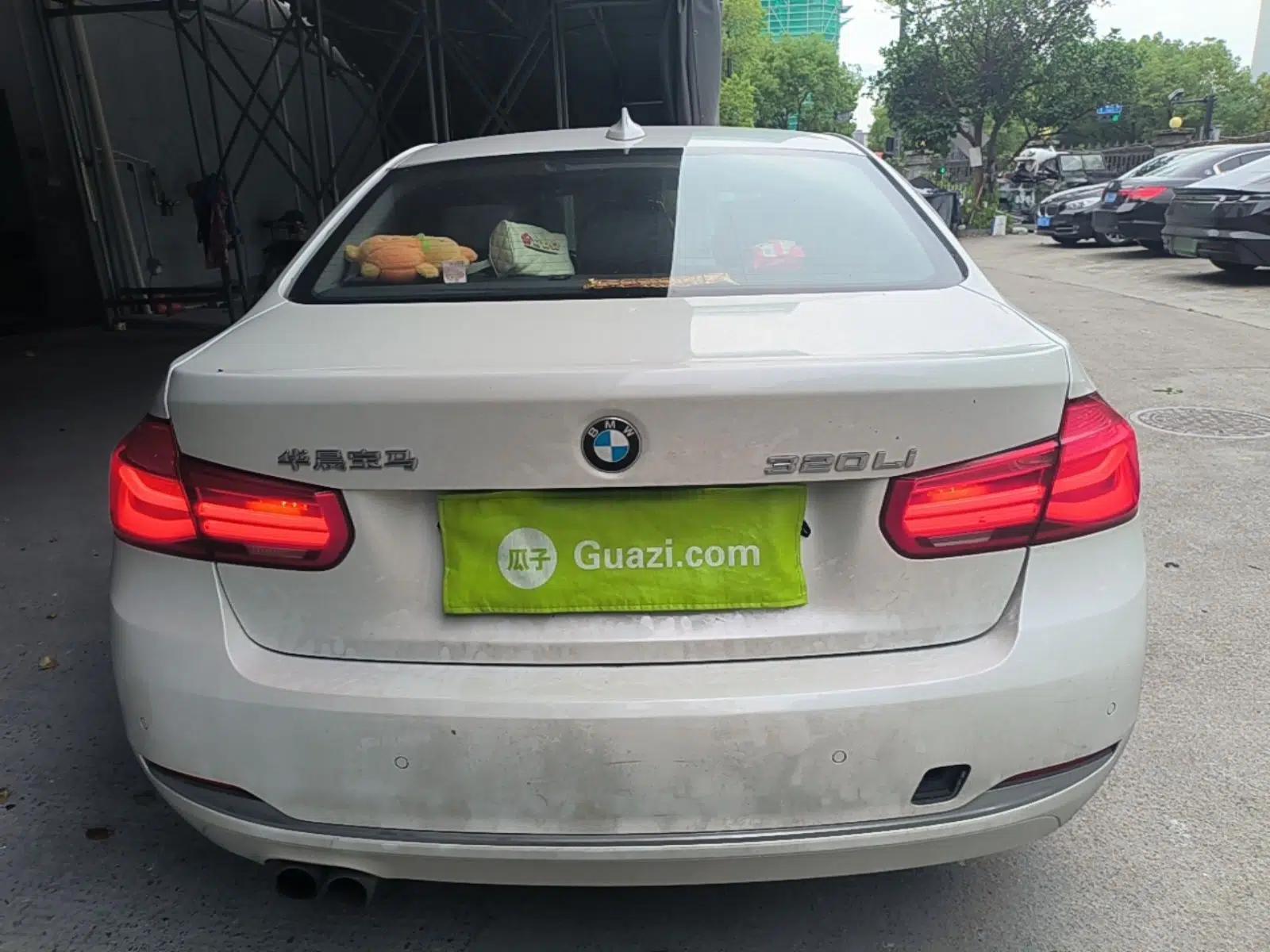 BMW 3 Series 2017 320Li Fashion Model — миниатюра 5