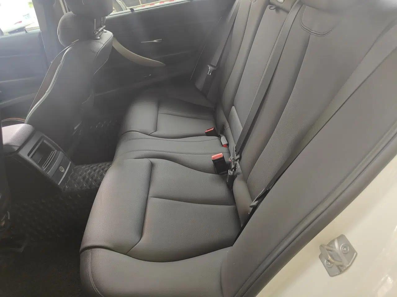 BMW 3 Series 2015 316Li Fashion Model — миниатюра 17