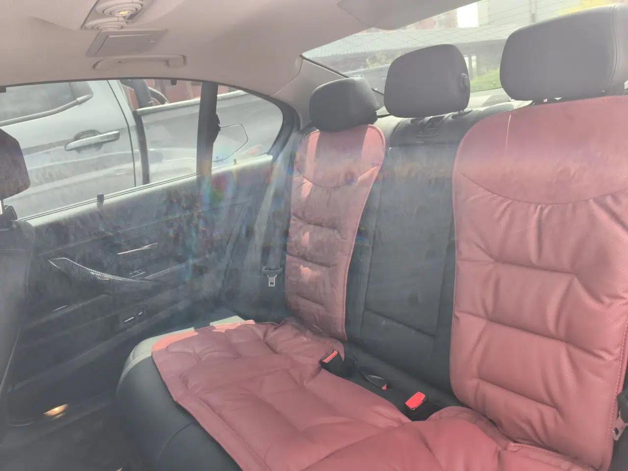 BMW 3 Series 2016 320Li Ambition Model — миниатюра 17