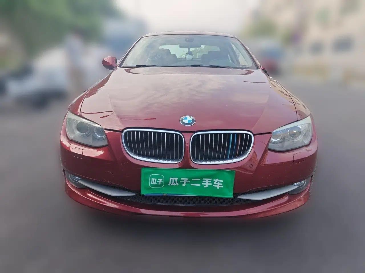BMW 3 Series 2011 330i two-door coupe — миниатюра 2