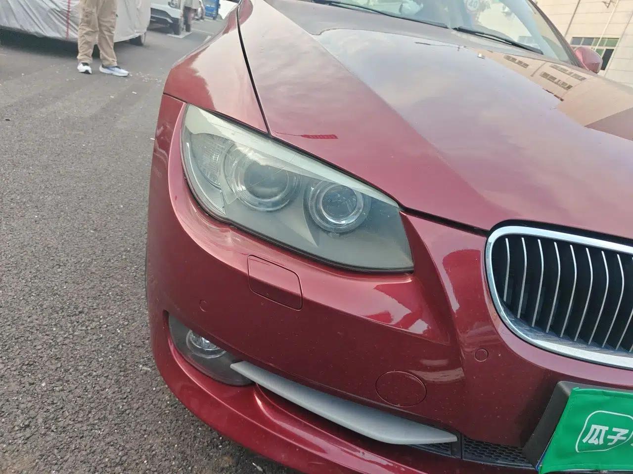 BMW 3 Series 2011 330i two-door coupe — миниатюра 7