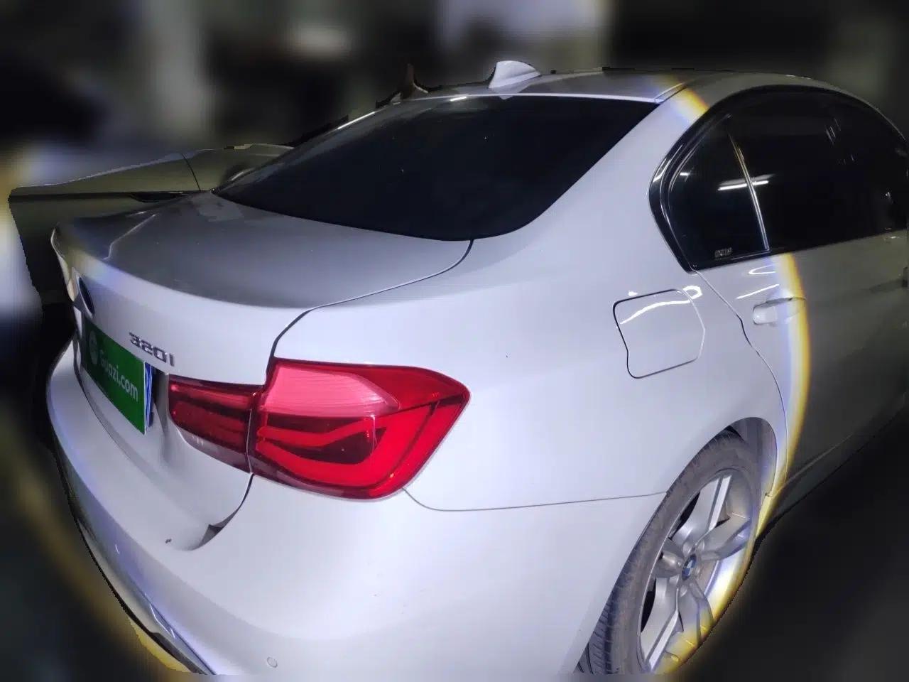 BMW 3 Series 2017 320i M Sport — миниатюра 6