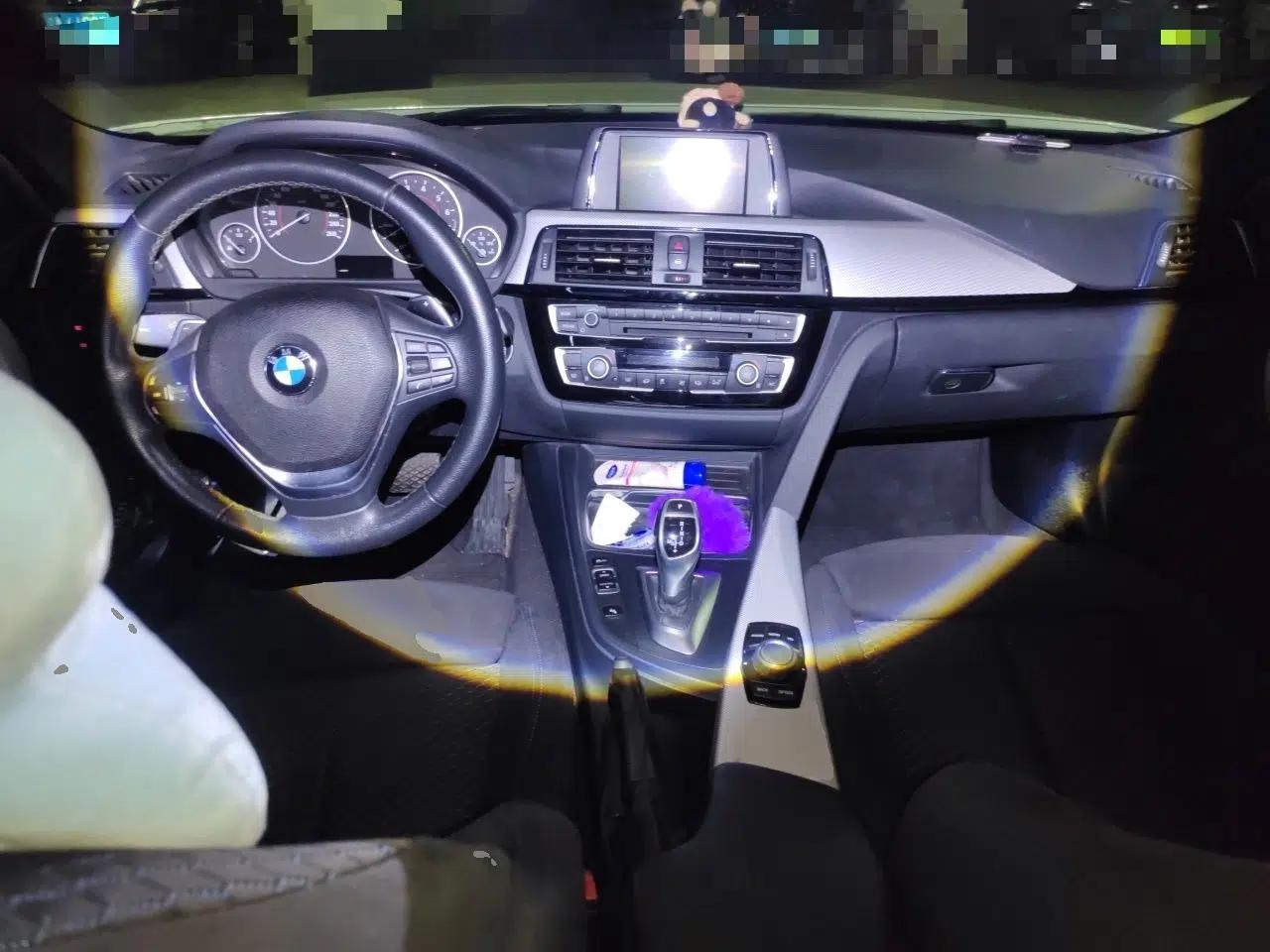 BMW 3 Series 2017 320i M Sport — миниатюра 9