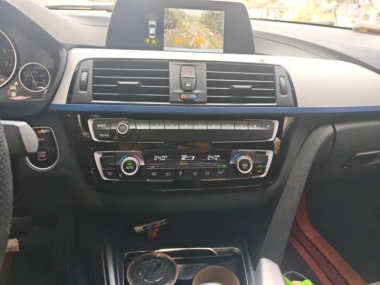 BMW 3 Series 2018 320i M Sport Package — миниатюра 13