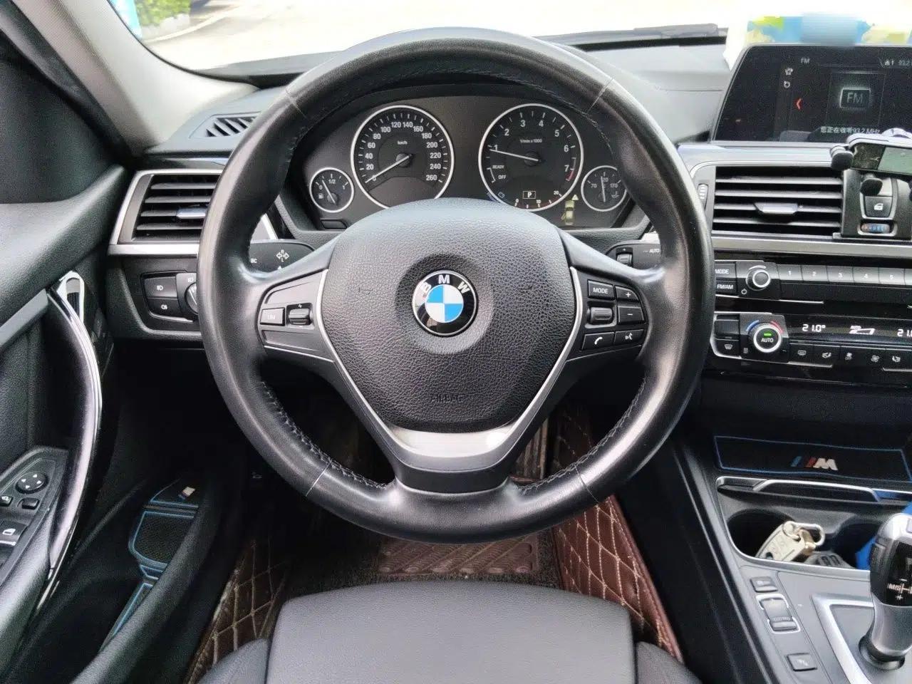 BMW 3 Series 2018 320Li Fashion Model — миниатюра 10